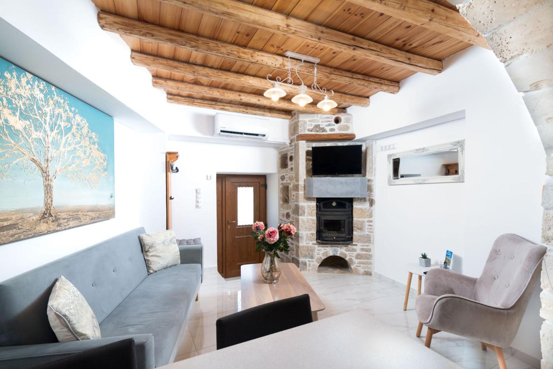 Stone House Elefteria Near Matala Beach Petrokefalion ภายนอก รูปภาพ